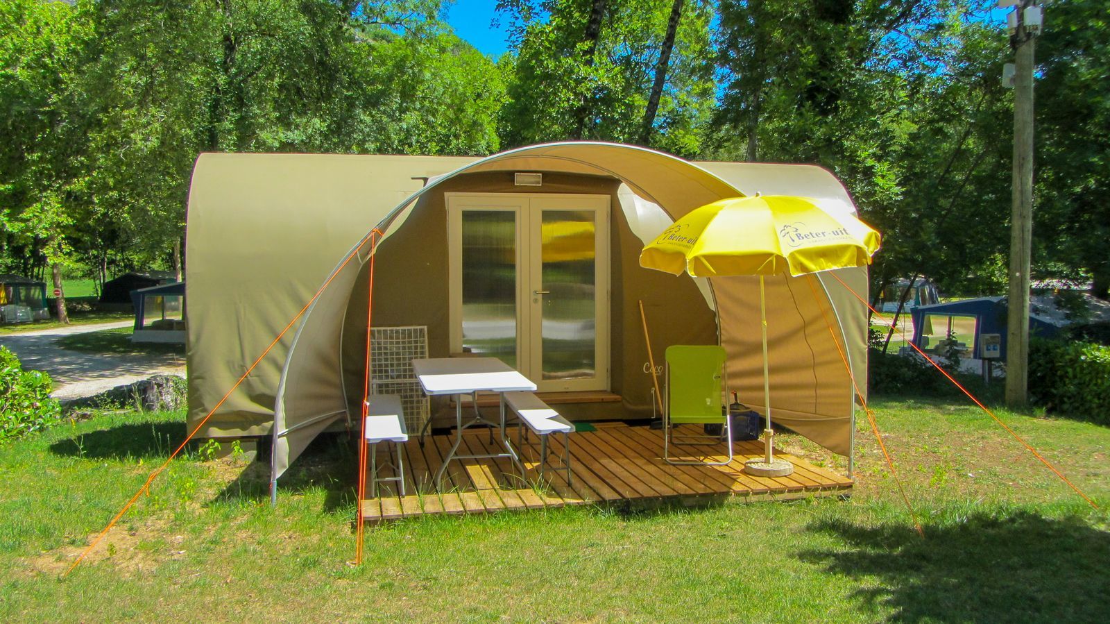 Glamping tent Le Petit Chateau