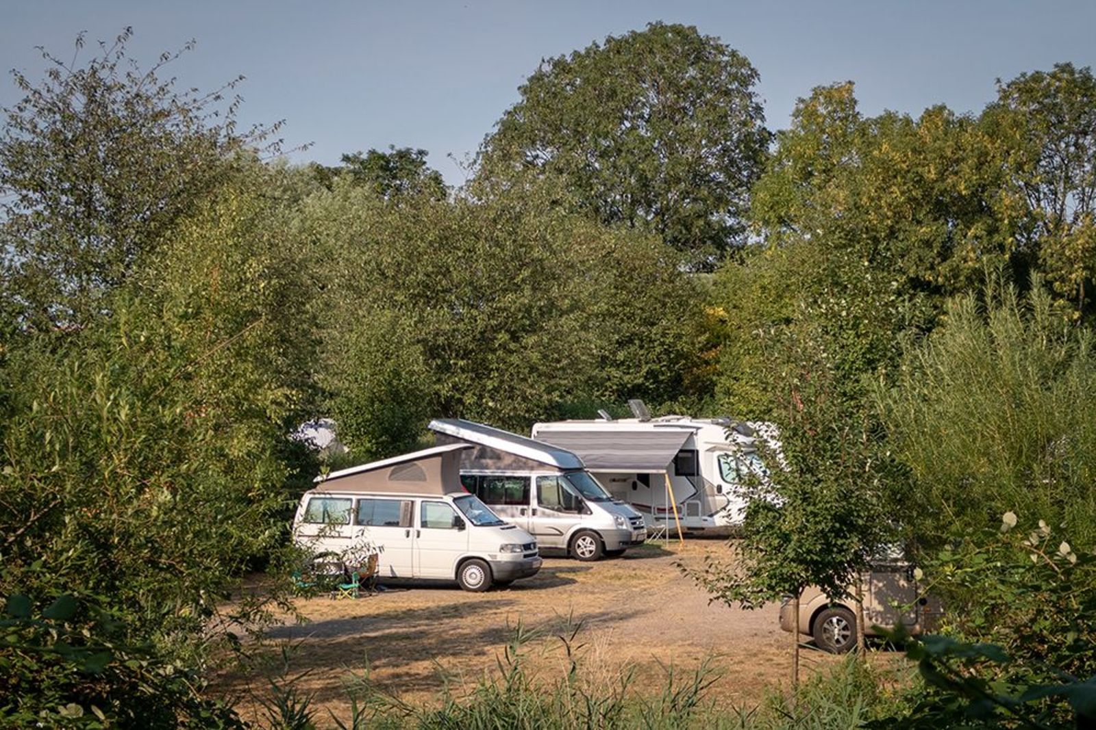 Twee Camper/caravan plaatsen naast elkaar