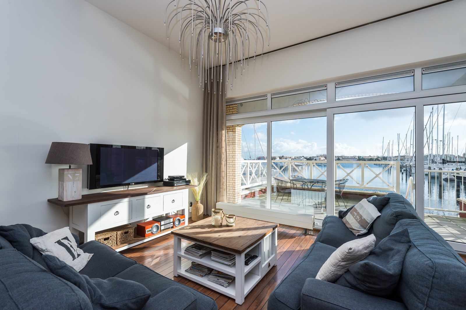 Luxuriöses großzügiges Appartement direkt am Hafen Marina Port Zélande am Grevelingenmeer und nah der Nordsee.