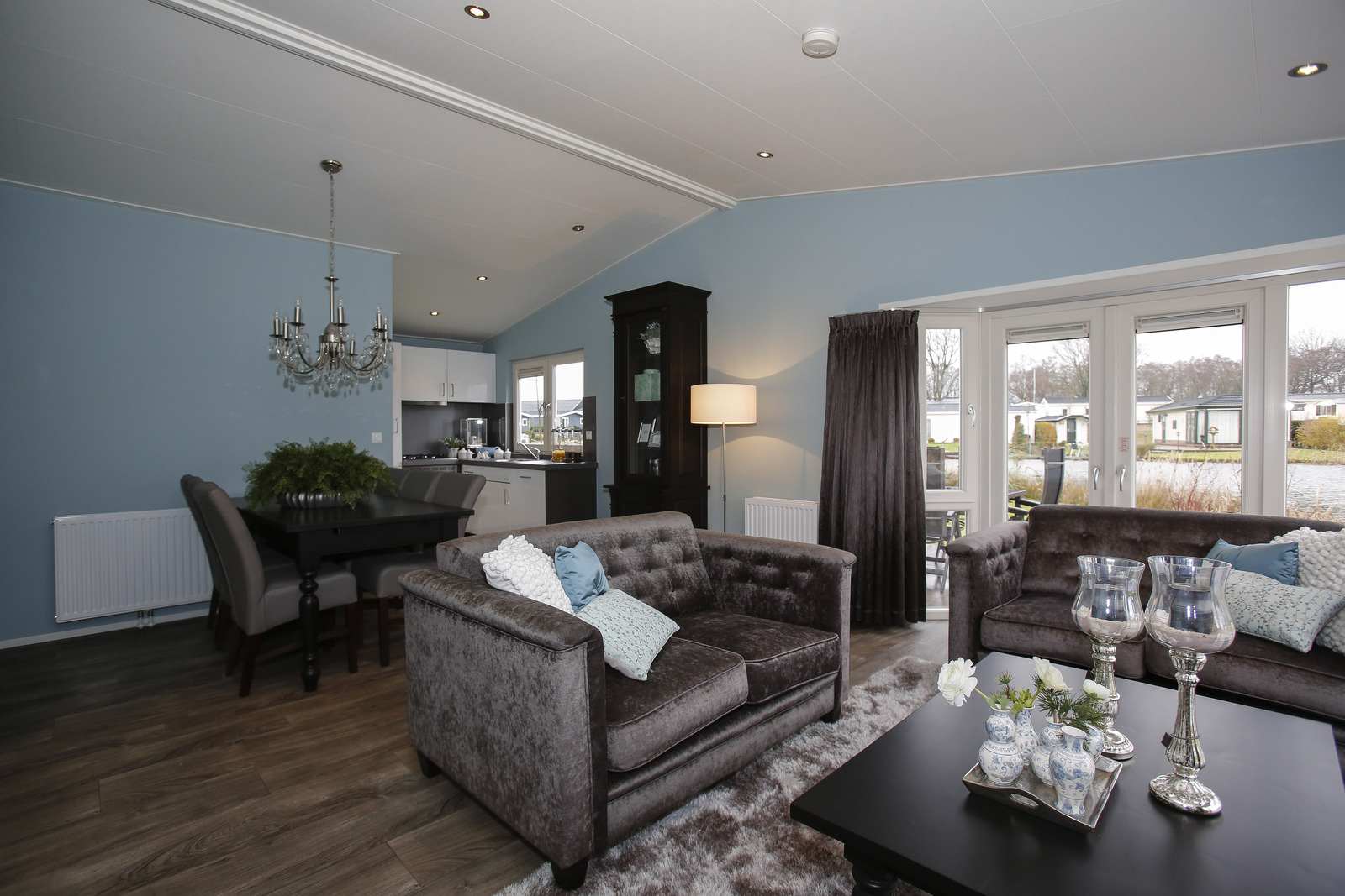 Vakantievilla Deluxe is een riante, 6-persoons vakantiewoning van 65m2.