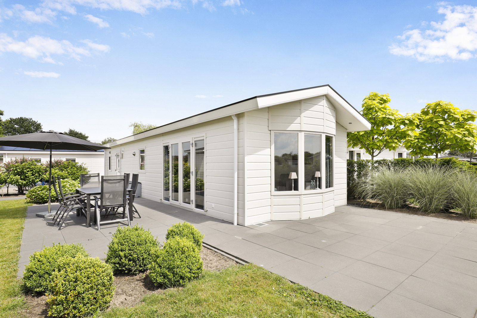 Op Vakantiepark Familiehuis Nunspeet treft u deze sfeervol ingerichte accommodatie (55 m²) aan wat staat op een ruime kavel.