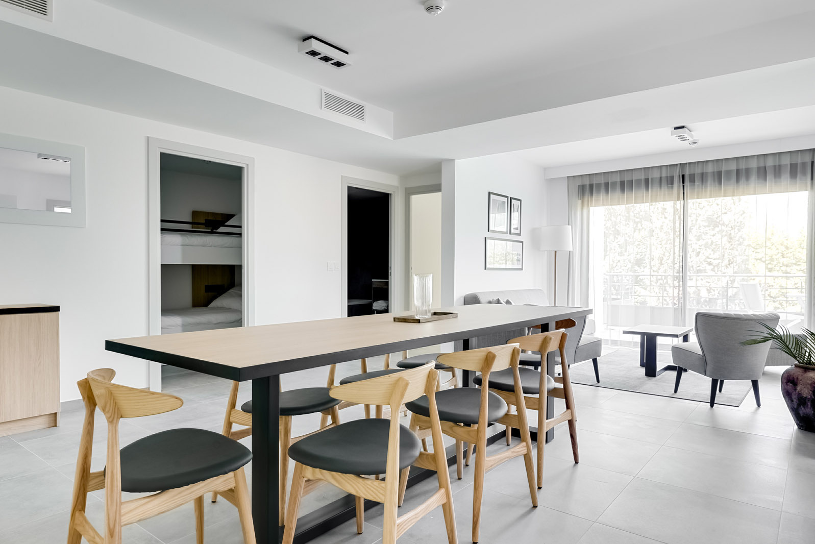 New deluxe suite for 8 people with 3 bedrooms