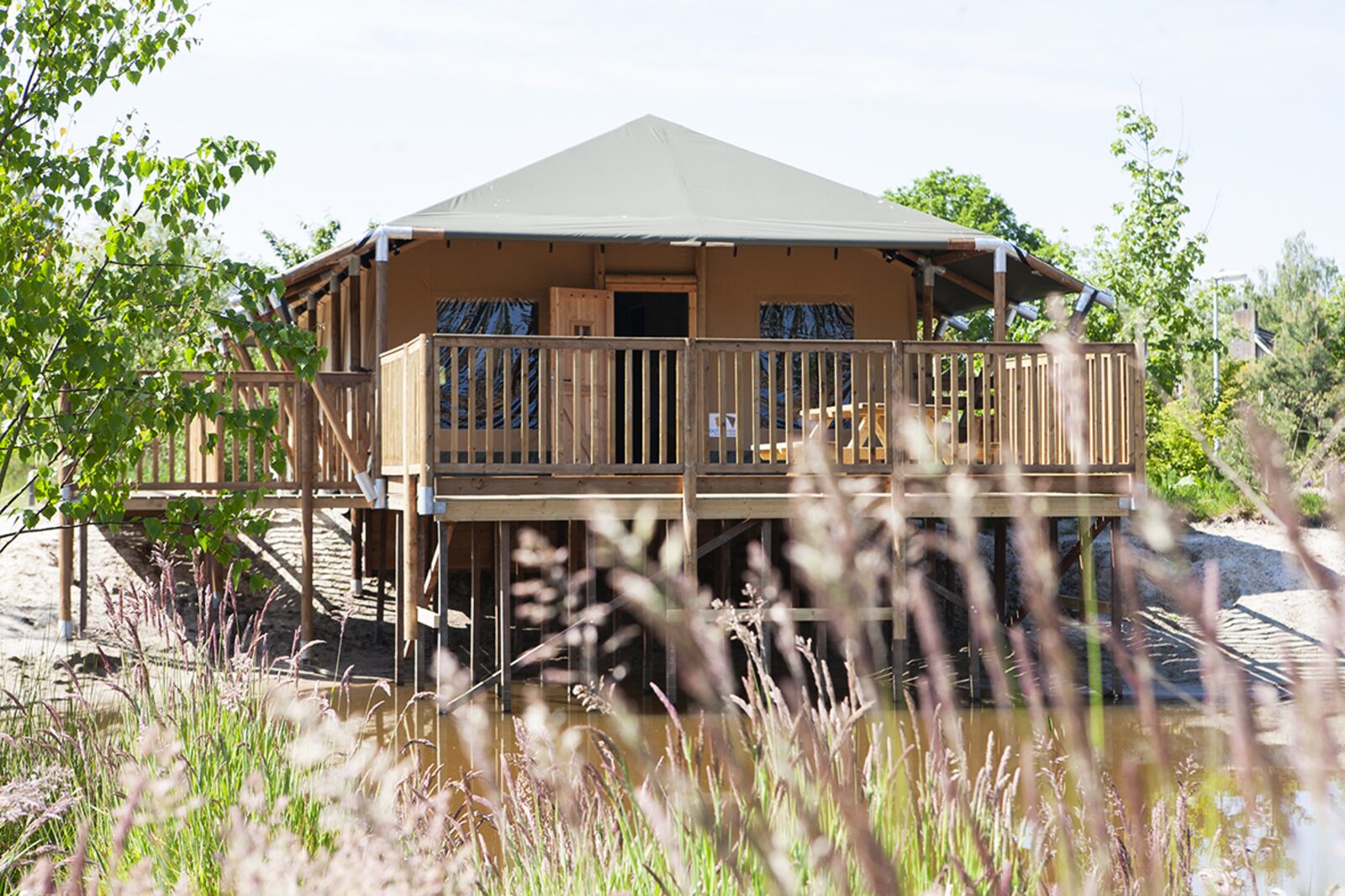 Eight-person Safari cottage XL