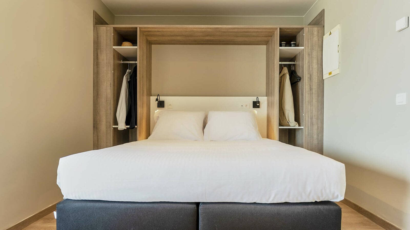 Comfort Suite - 4p | 2 Chambres à coucher | Balcon - Vue de ville