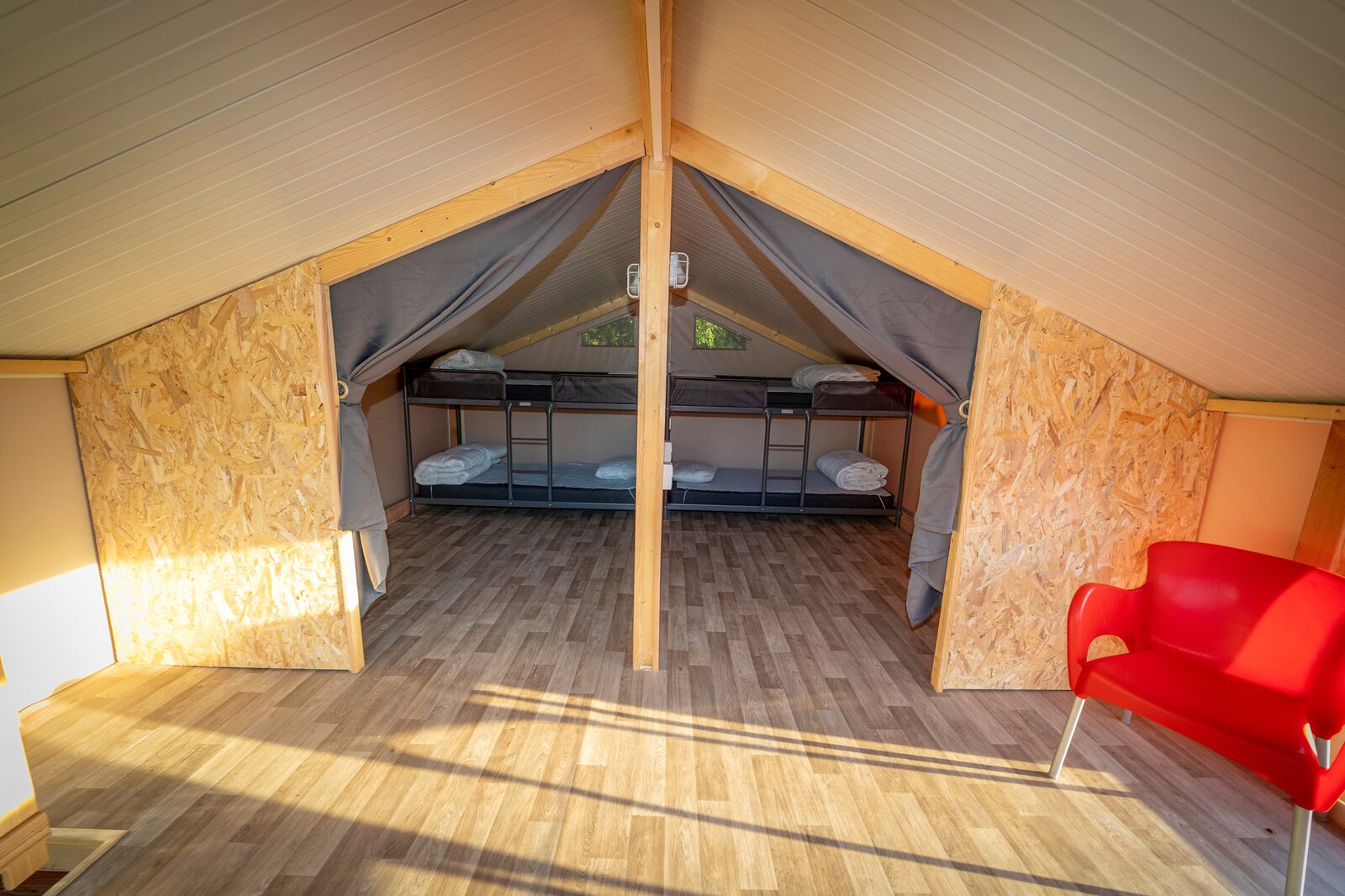 Belle Vue luxury lodge tent