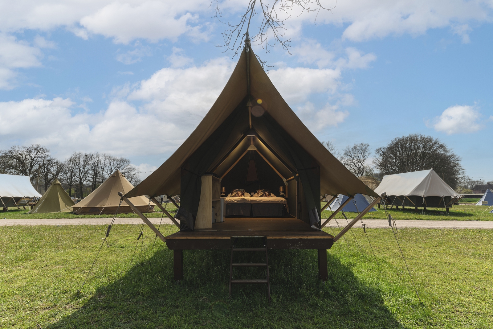 Pop-up glamping: Awaji tent | 2-4 persons