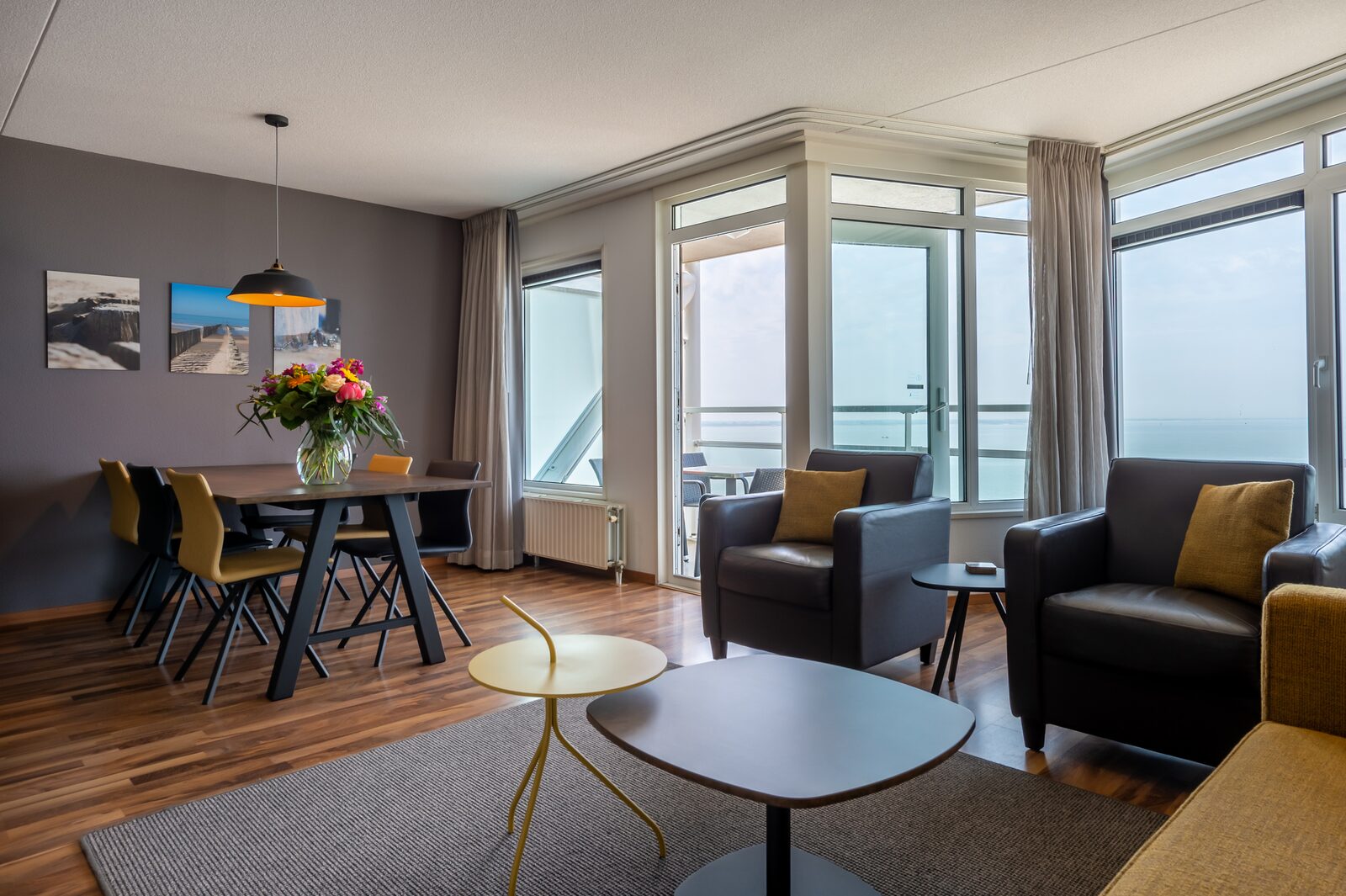 3-room corner apartment with ocean view