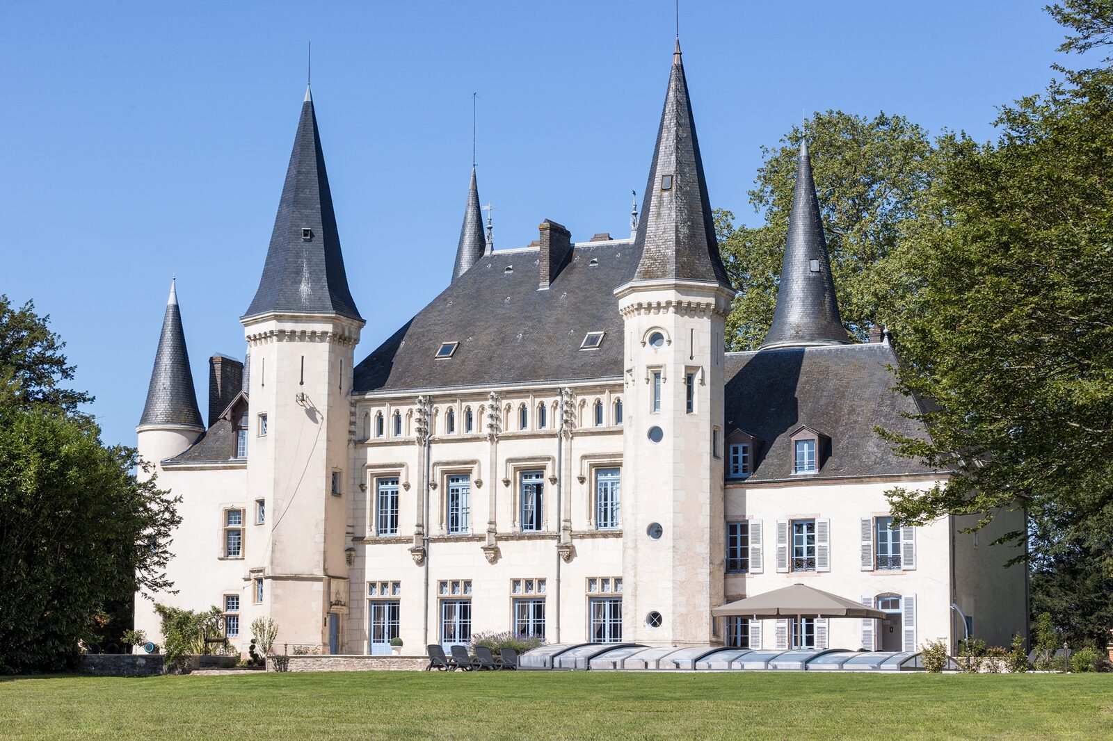 Chateau Montrevost - vorstelijk vakantie vieren in Noord-Frankrijk