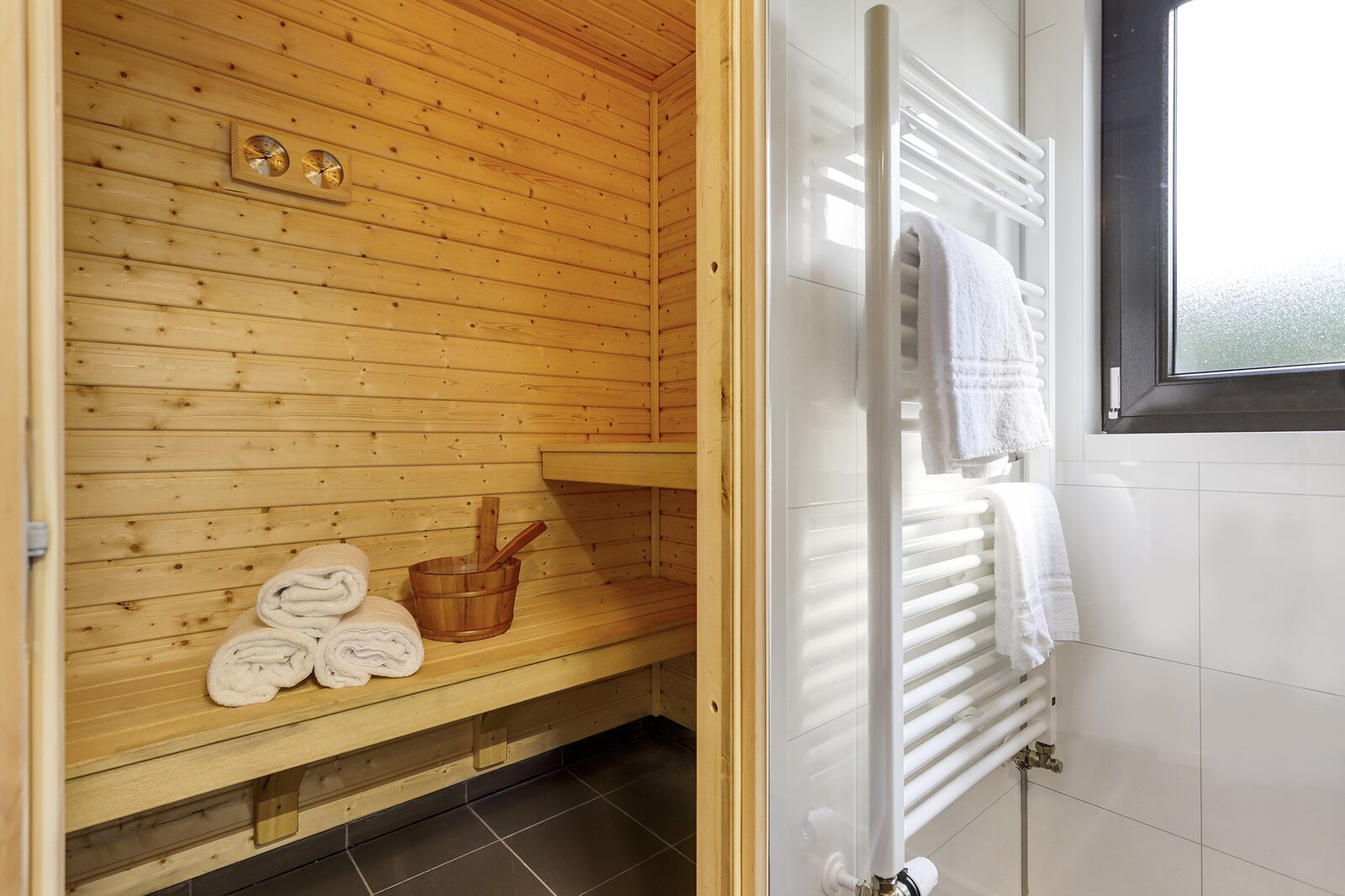 Bos Lodge met privé sauna - 4 personen