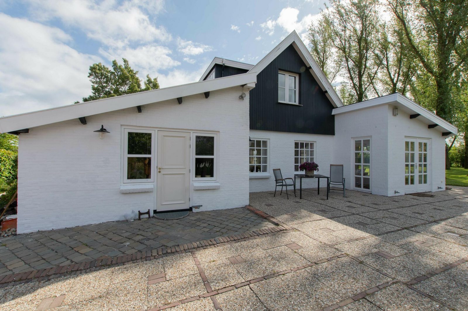 VZ1051 Country house in Hansweert