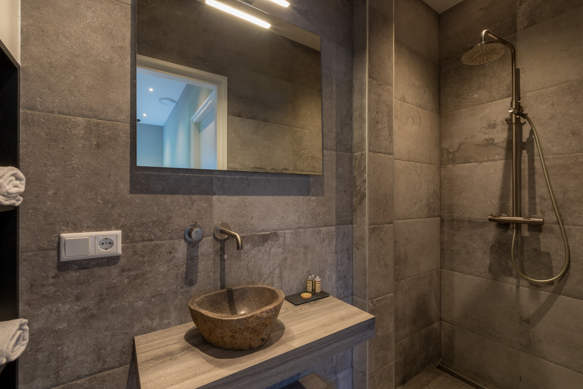 luxe-apartment-ooststraat-8b-domburg
