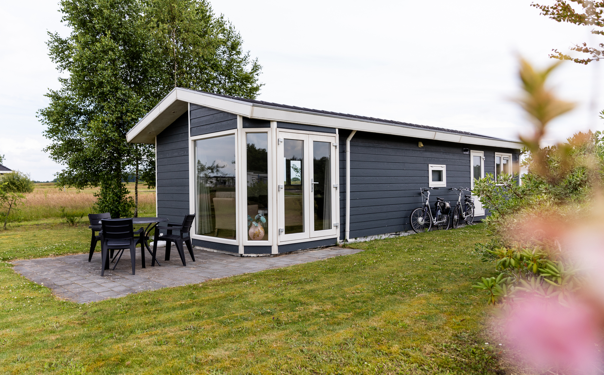 Vrijstaand chalet voor 4 personen, volledig ingericht.