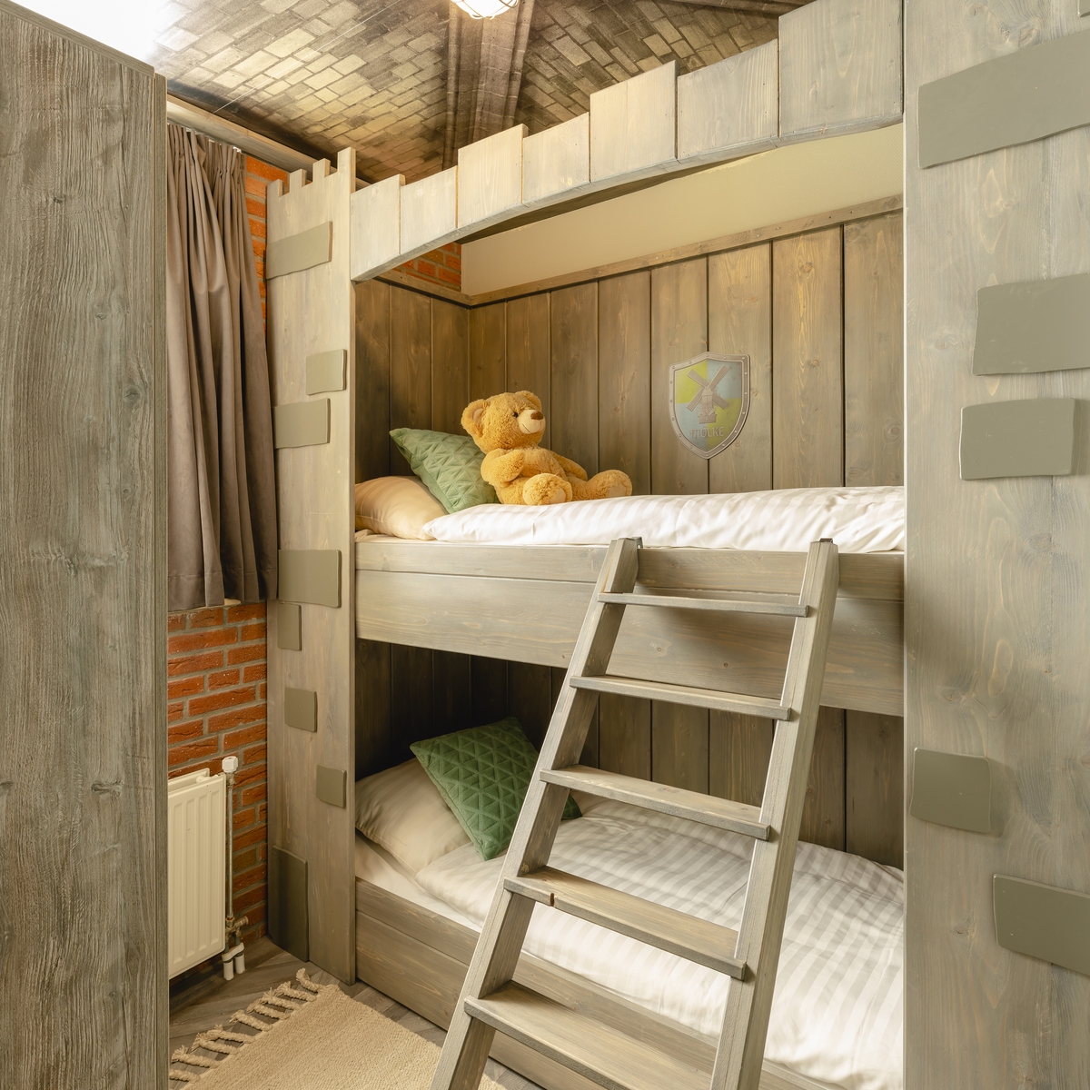 Baby & children bungalow 'Knights & princesses' with sauna I 5 persons