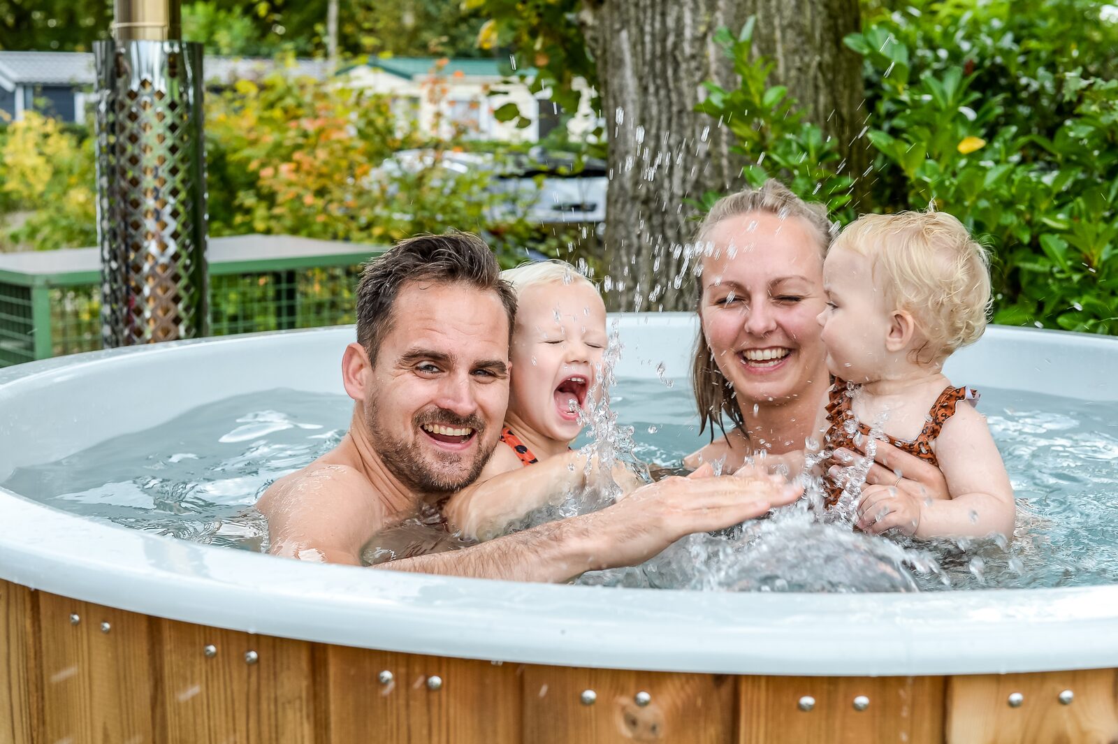 River lodge with hot tub | 4 people