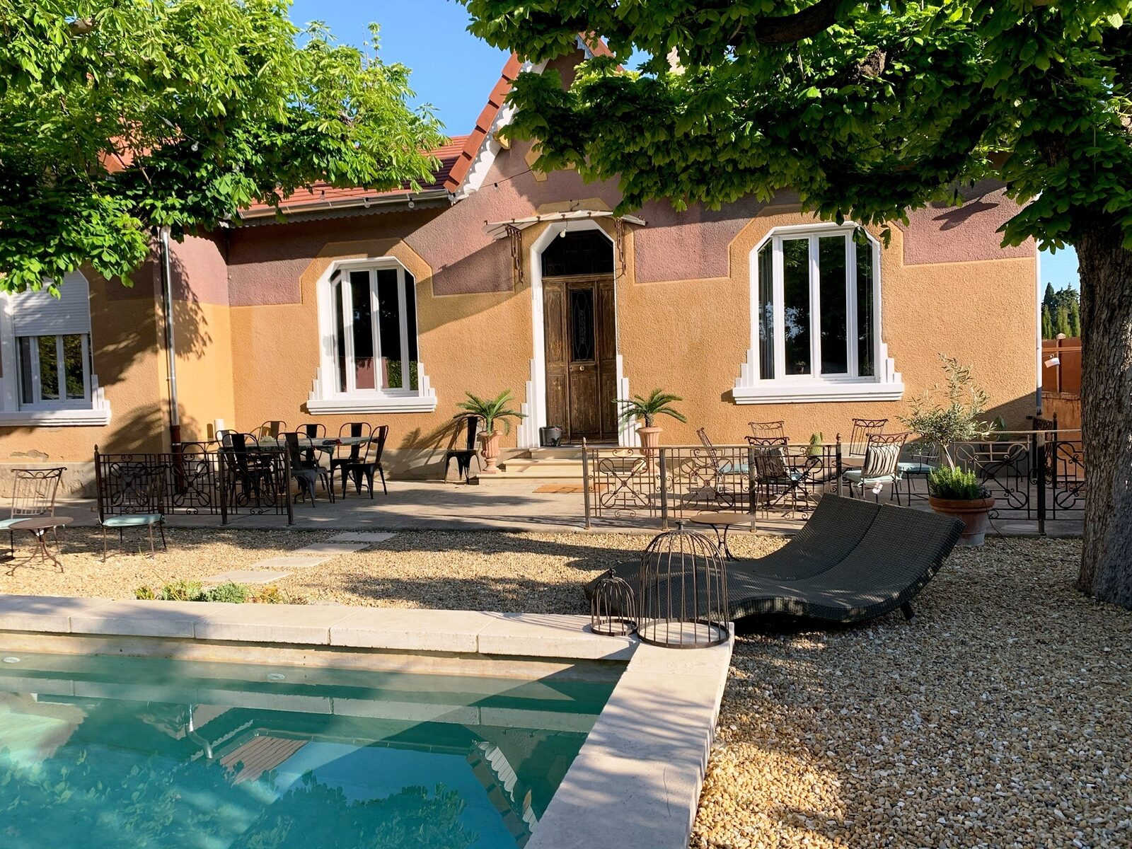 Villa Squirrel - authentiek jaren '30 huis met zwembad