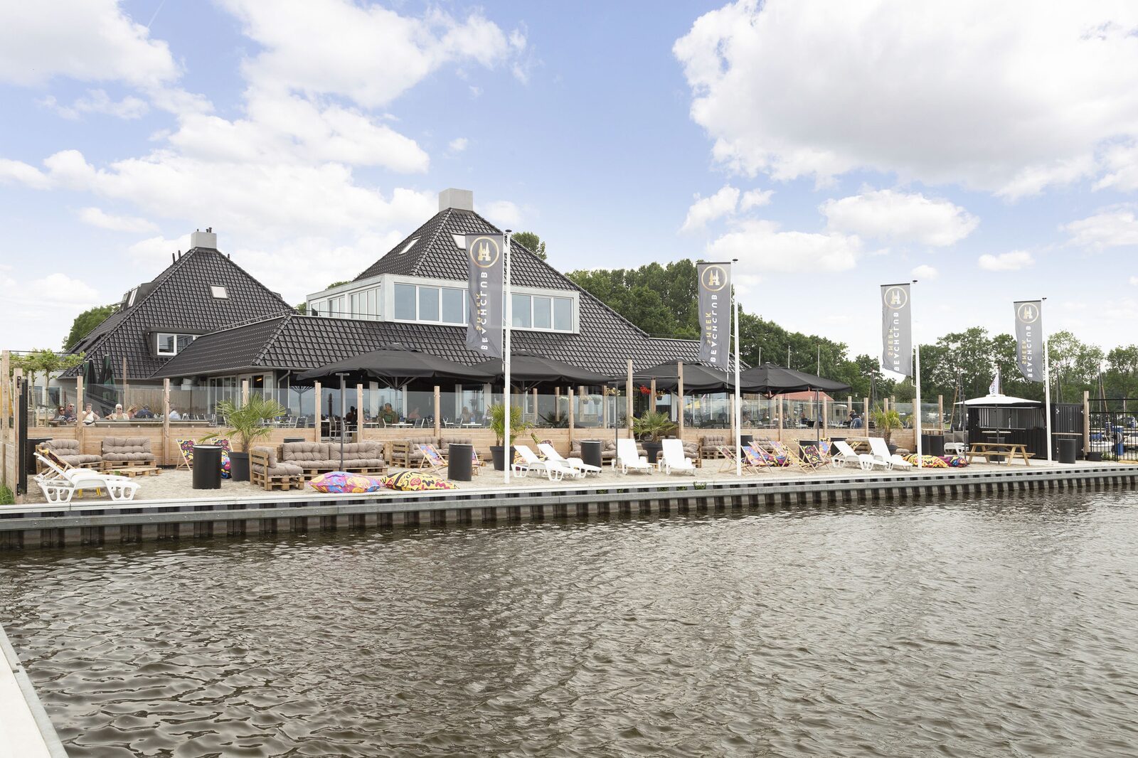 Houseboat 'Iere Fügel' met tuin en 2 SUP's - Paviljoenwei 4 | Offingawier