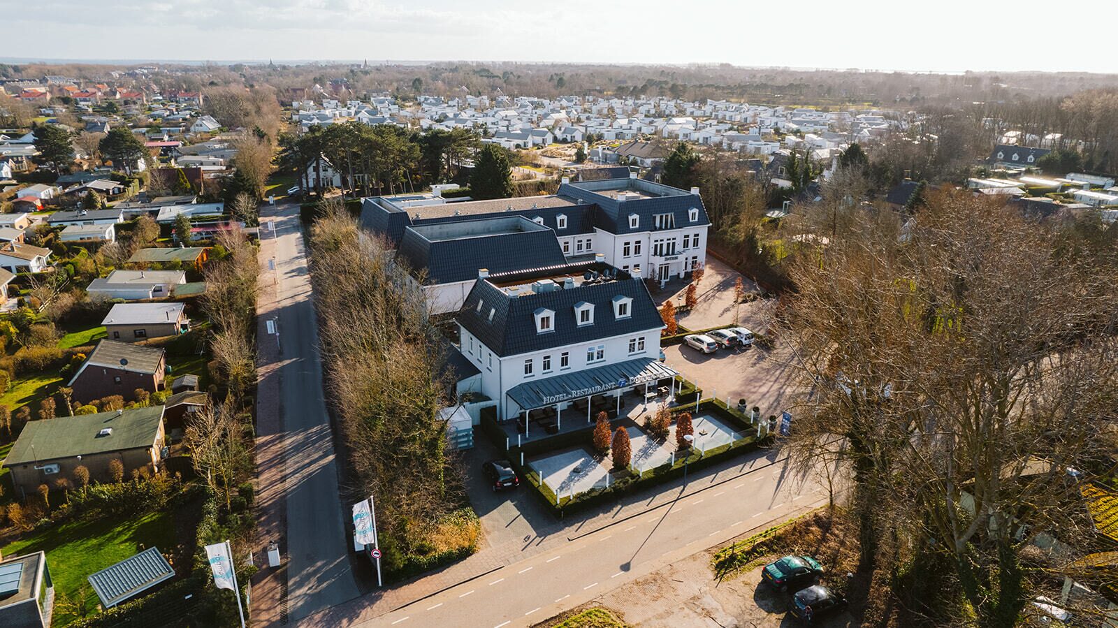 Luxe Villa on Villapark Duinzicht (house 703) - Ouddorp 
