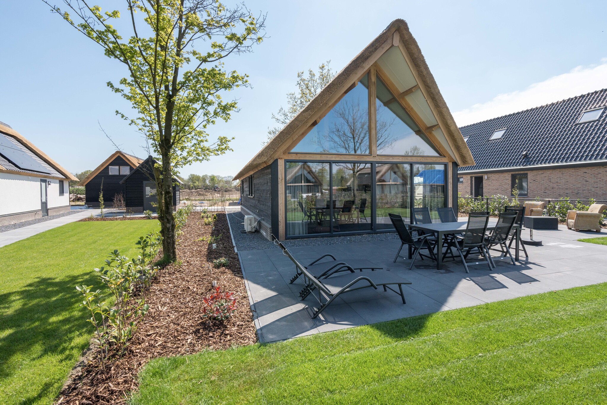 farm-lodge-669