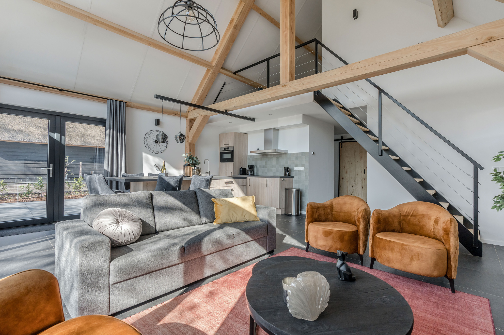 farm-lodge-674