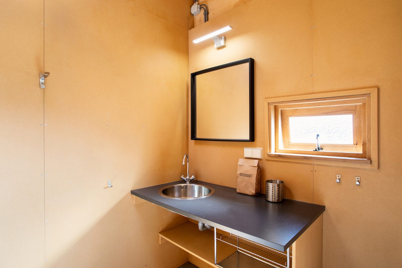Comfortplaats XL met royaal privé sanitair - autovrij