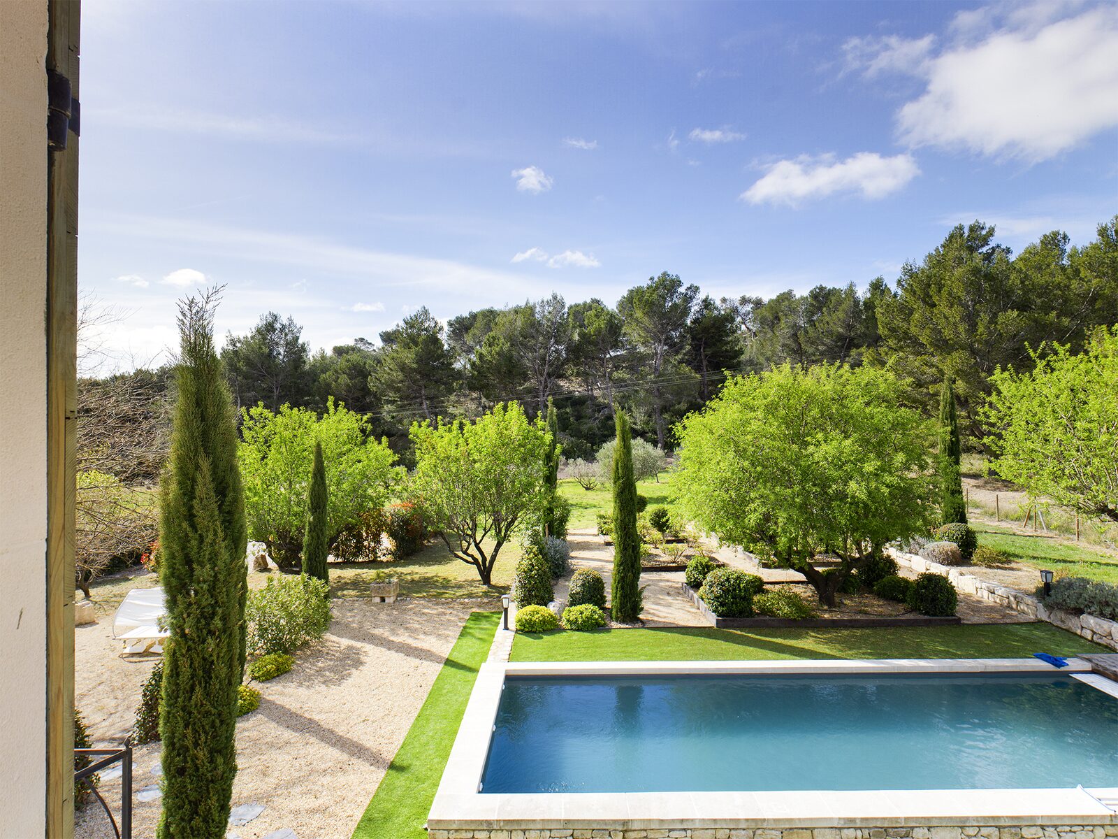 Mas du Rocher - luxe vakantiehuis met zwembad op het Franse platteland