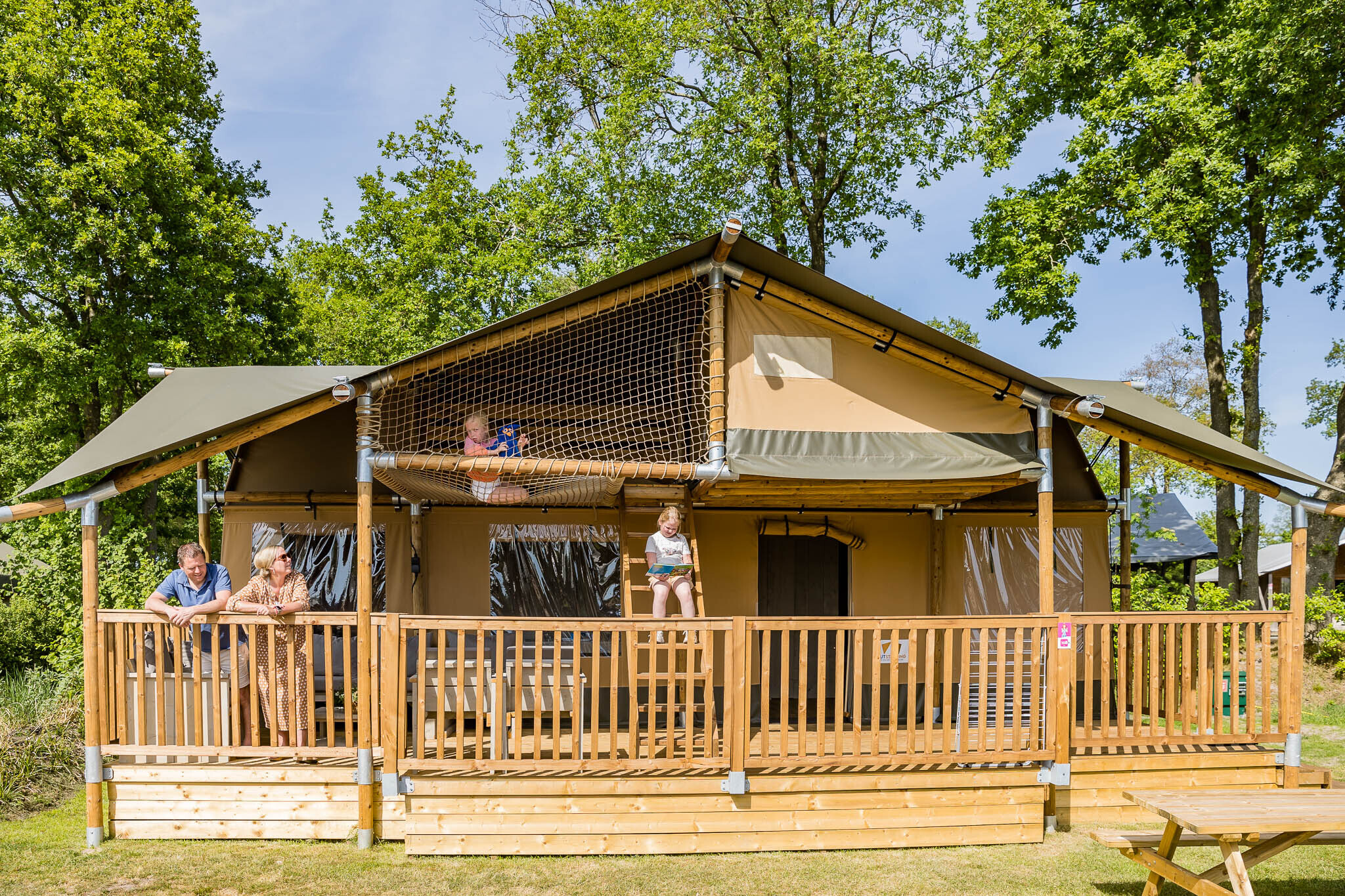 Übernachten Sie in dieser einzigartigen Lodge!🌞