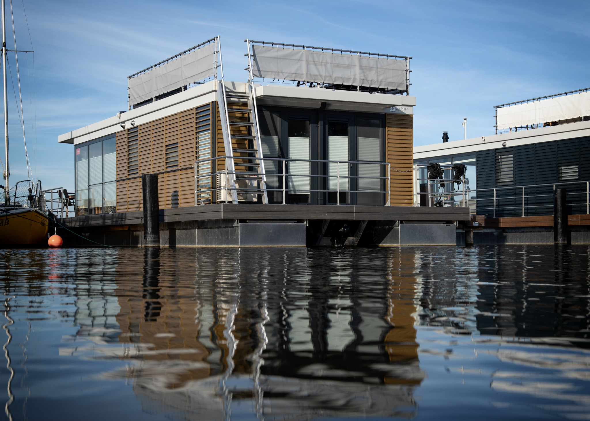 hboat-elysium-with-private-jetty-4-14