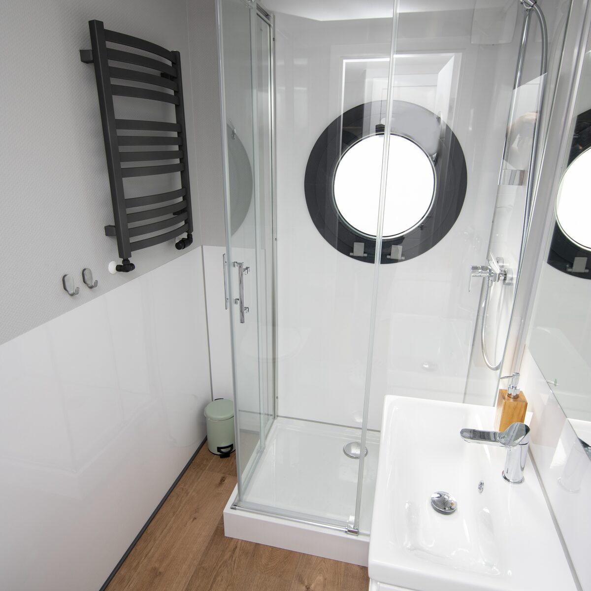 Houseboat  - Paviljoenwei 4 | Offingawier 'de Bintang'