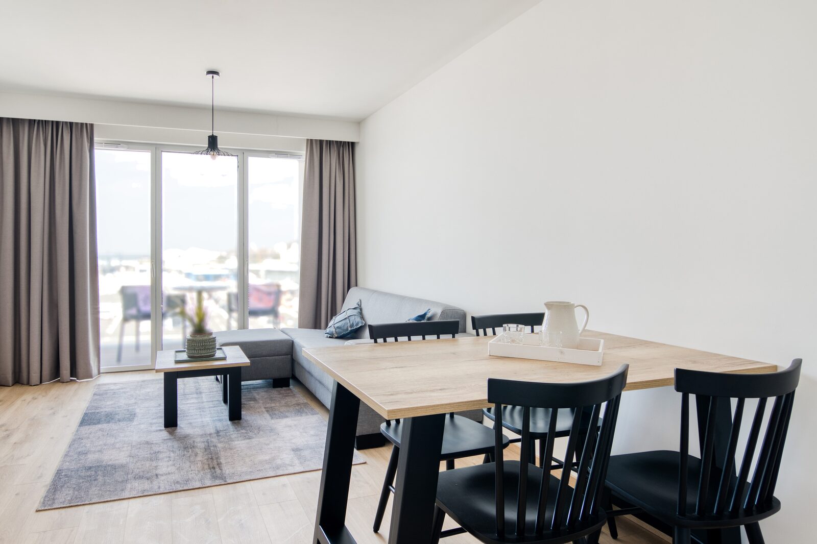 Suite for 4 people with double bed & 2 single beds and balcony