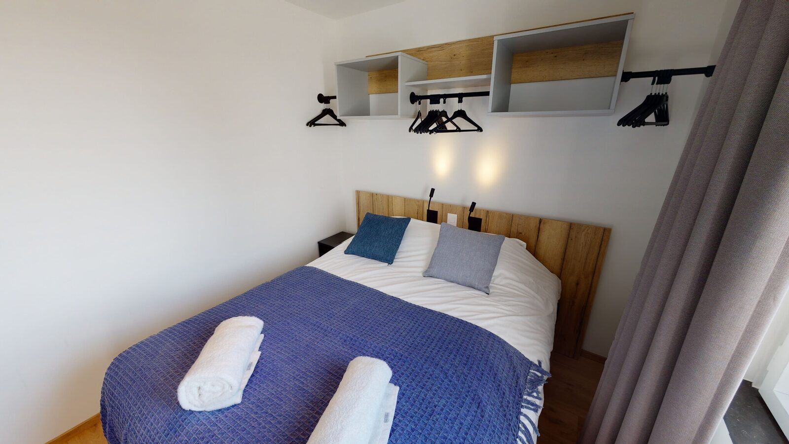 Appartement pour 4 personnes avec lit double + 2 lits simples et balcon