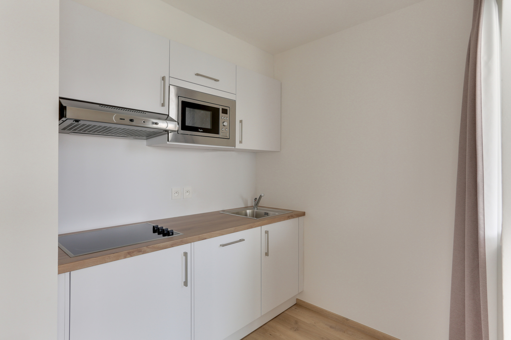 suite-deluxe-for-4-people-with-2-bedrooms-and-balcony