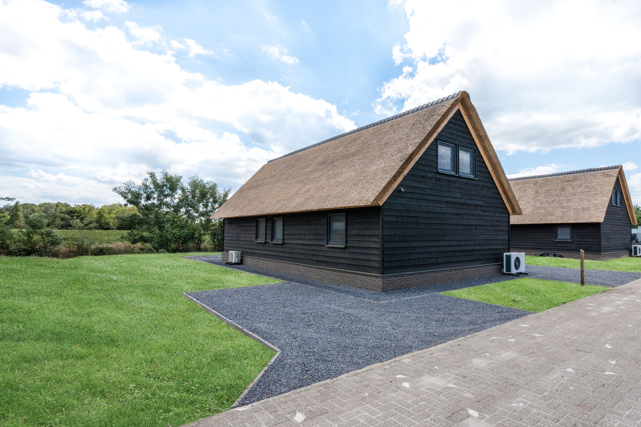 farm-lodge-707