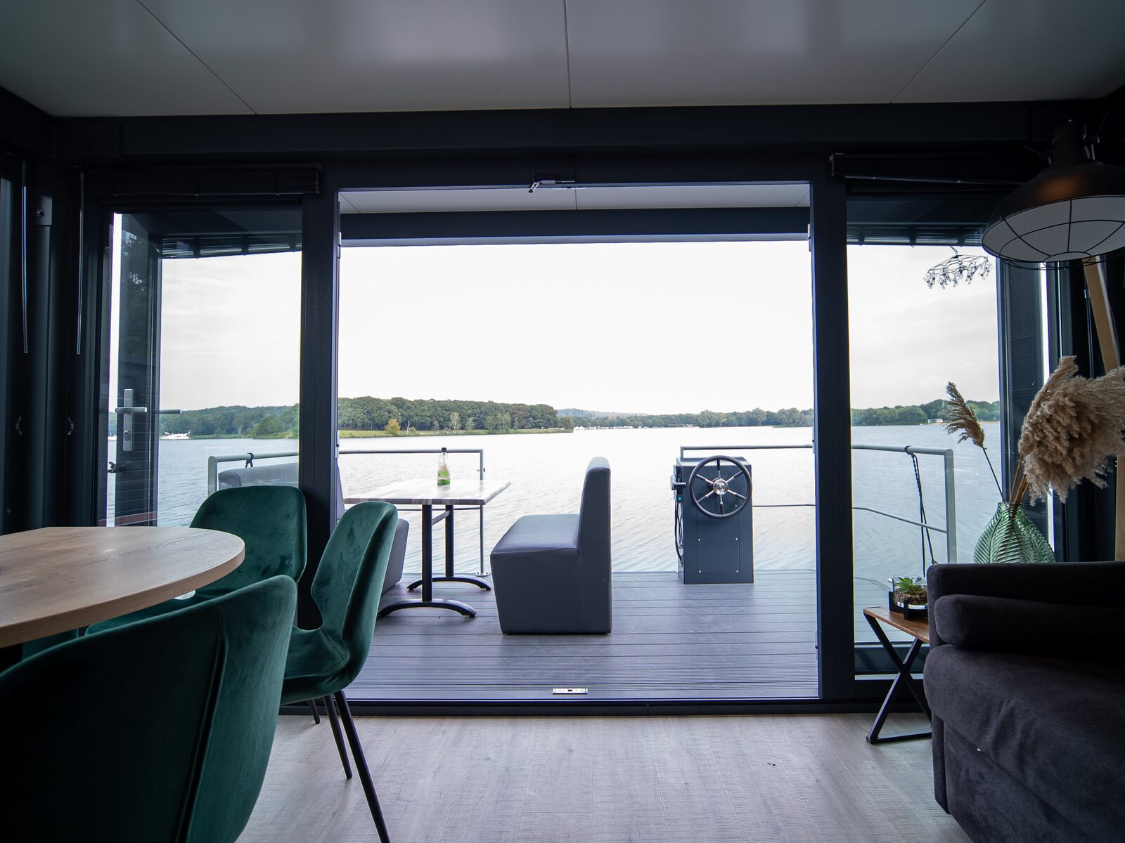 Houseboat met dakterras - Witteweg 23 | Middelaar 'Marina Mookerplas' 