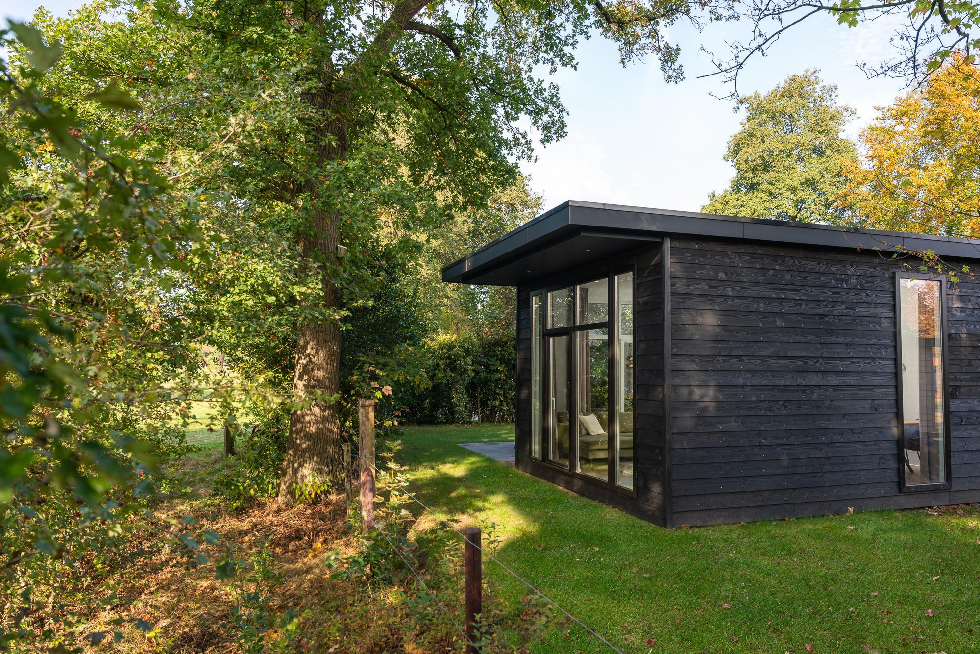 nature-cabin-6-people