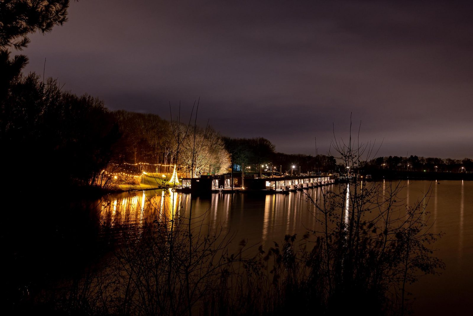 Houseboat with roofterrace - Witteweg 23 | Middelaar 'Marina Mookerplas' 
