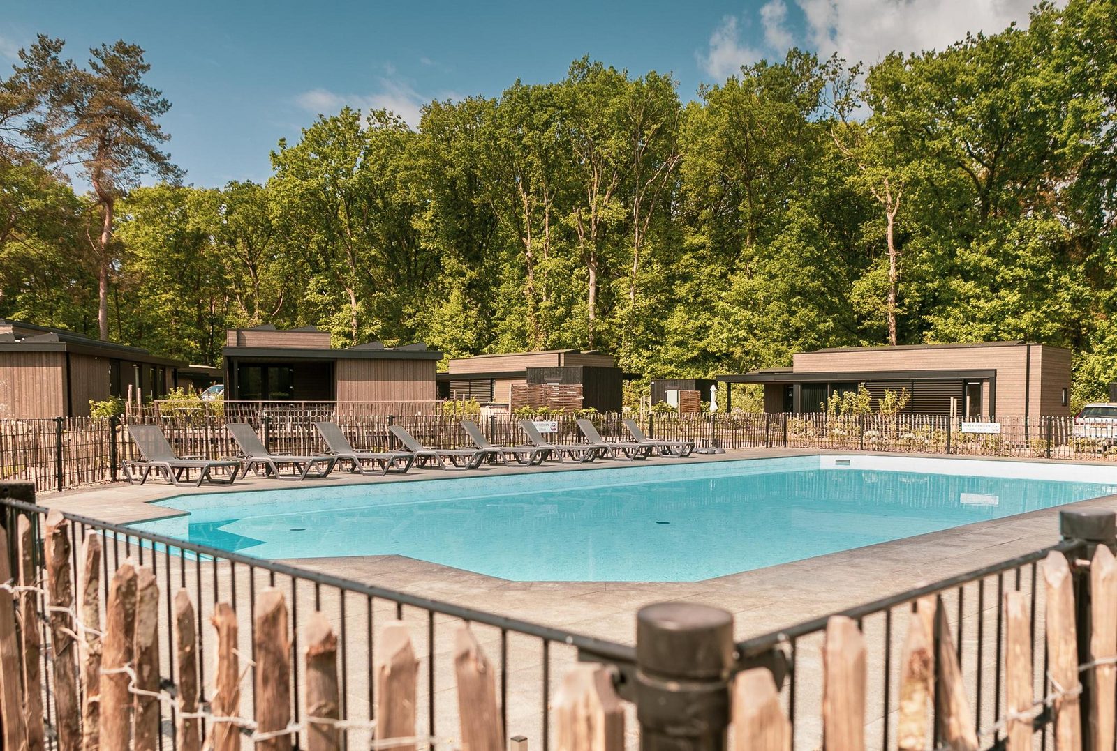 Luxus Eco Lodge, Wellness am Wasser