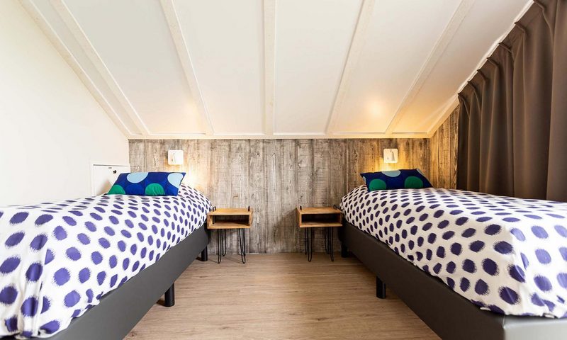 villa-10-personen-zwembad-en-wellness-hottub