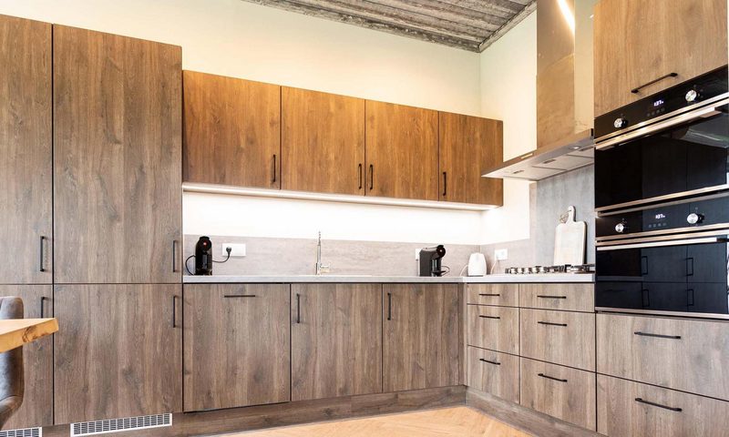 villa-12-personen-zwembad-en-wellness-spa