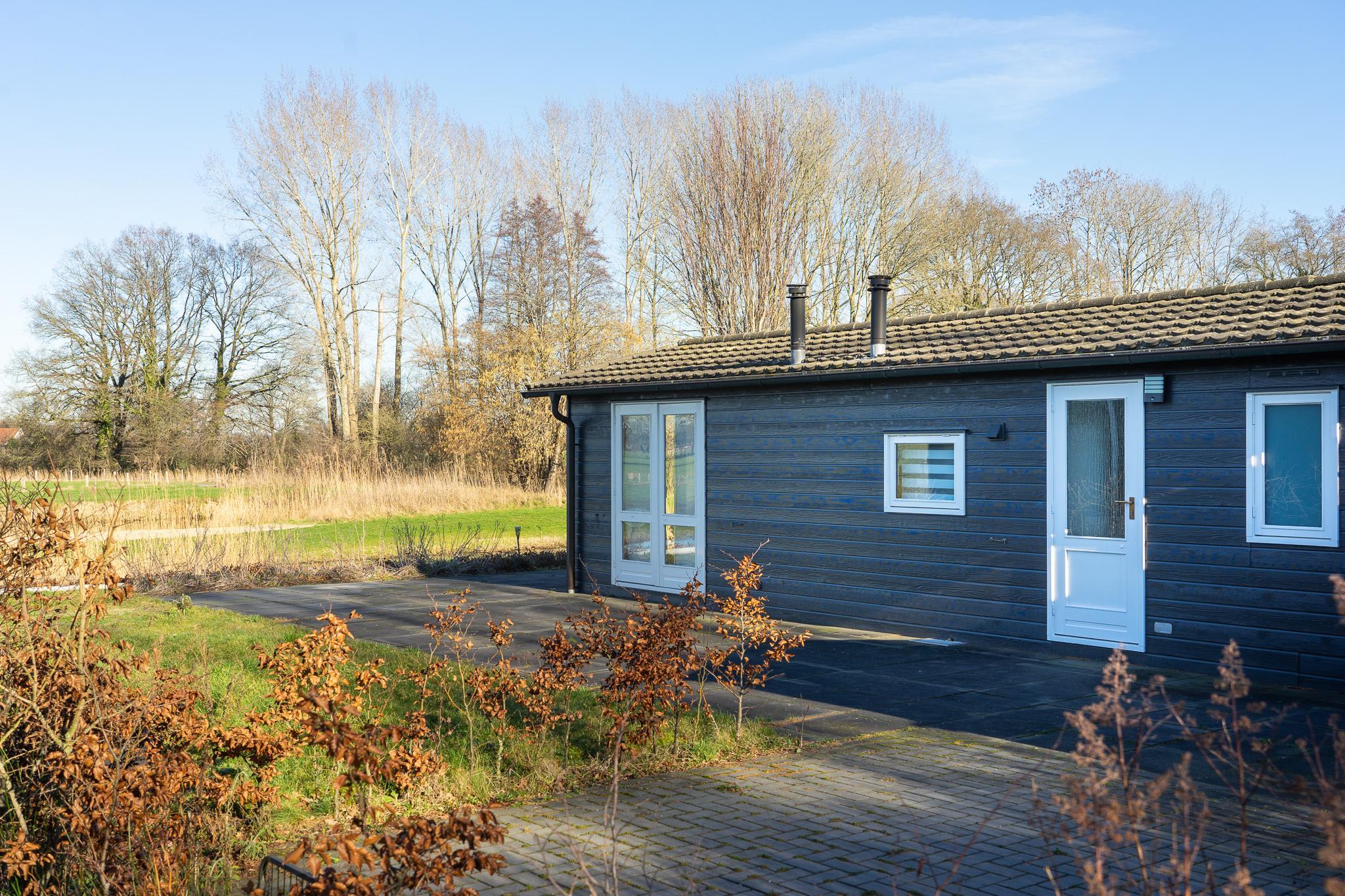 bungalow-near-the-river-i-4-persons