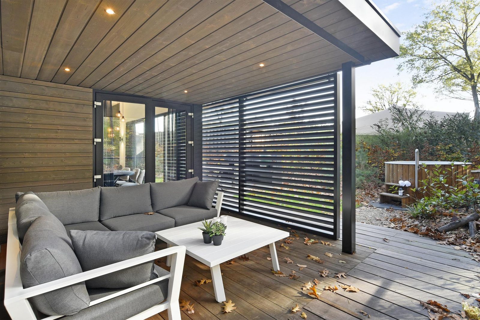 Luxe Lodge met wellness aan het water