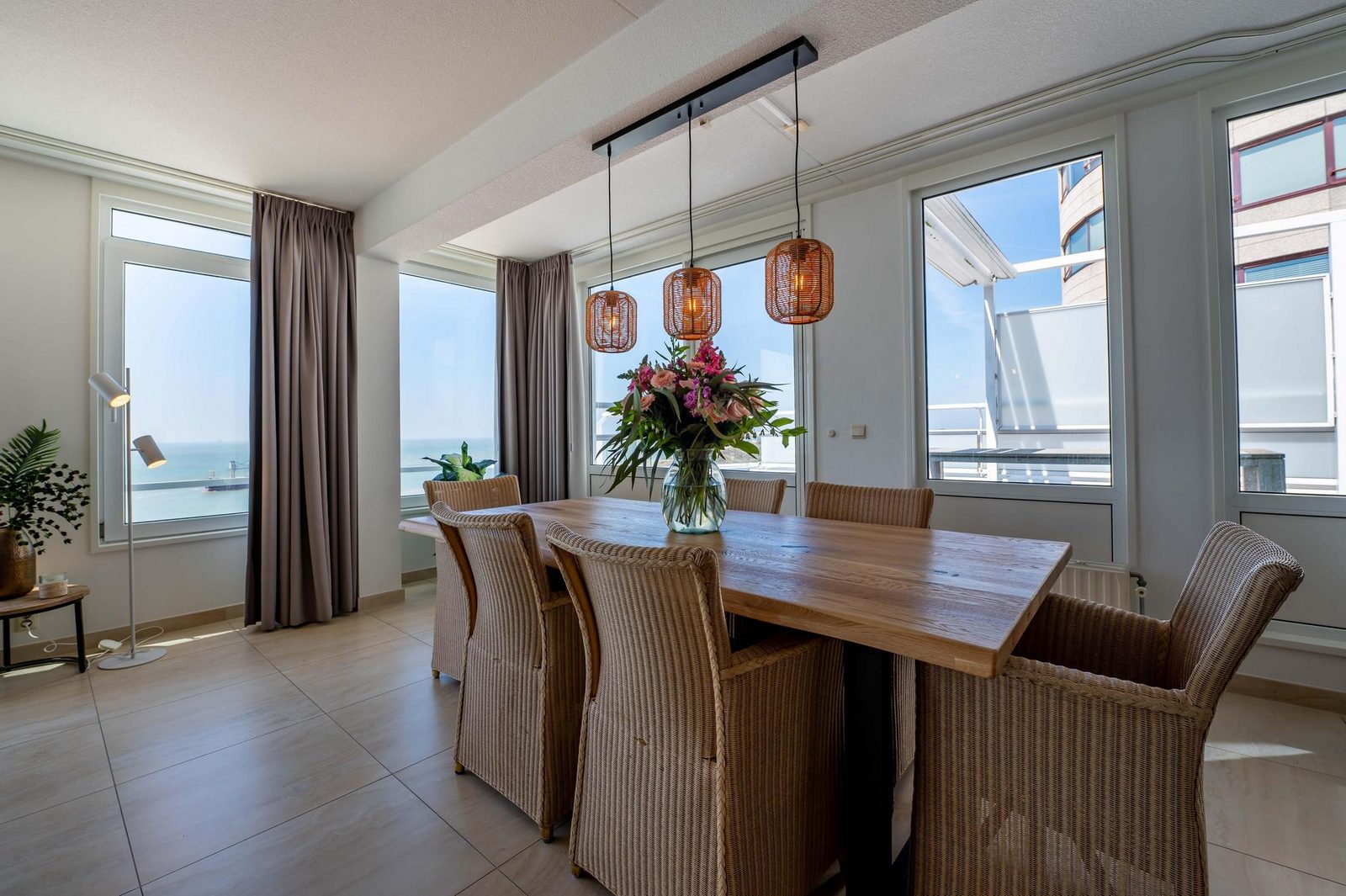 Penthouse 750 with ocean view