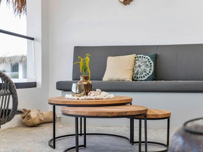 Image showcasing 10 Incredible And Inspirational Off Grid Homes