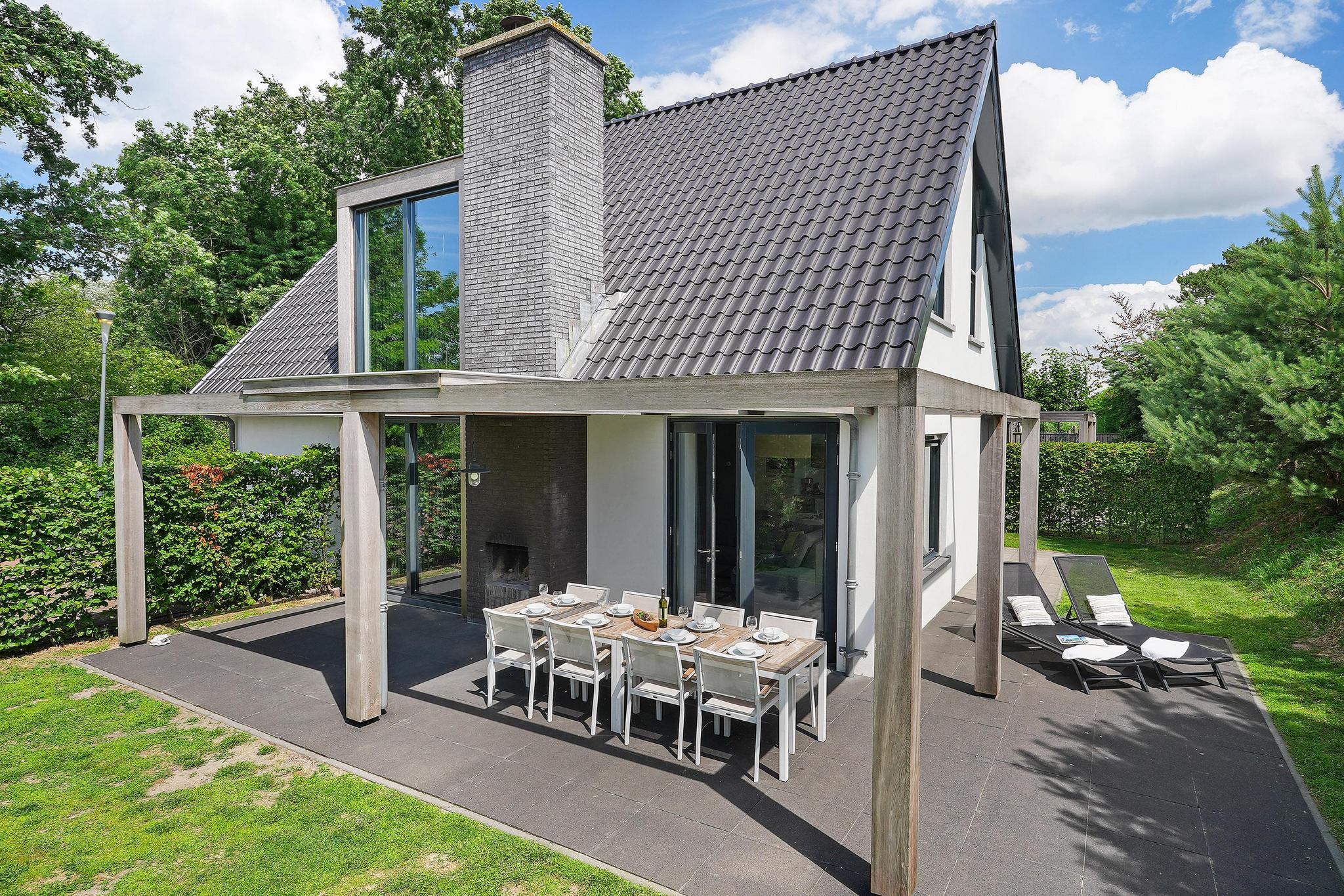 Geniet en ontspan in dit luxe vakantiehuis in Ouddorp vlakbij het strand en duinen (8 personen).
