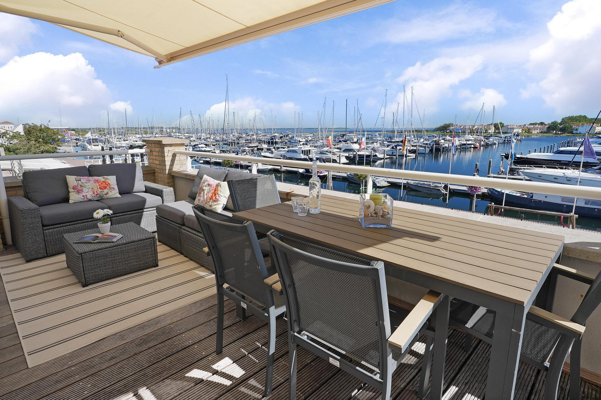 Luxuriöses großzügiges Apartment direkt am Hafen Marina Port Zélande am Grevelingenmeer und nah der Nordsee (Strand 5 minuten zu Fuss).