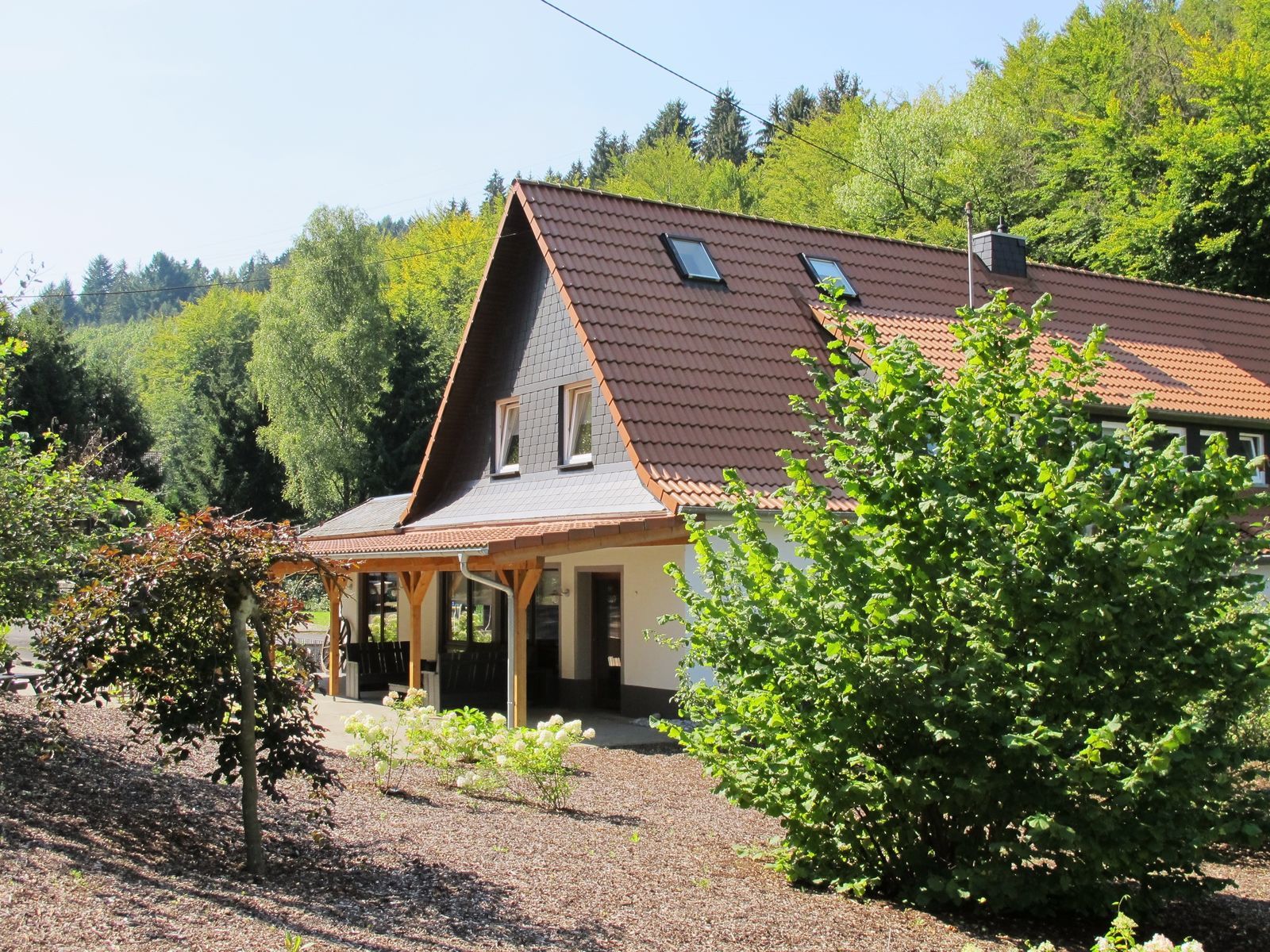 Huize Schutzbach Westerwald - vakantievilla voor groepen in de natuur