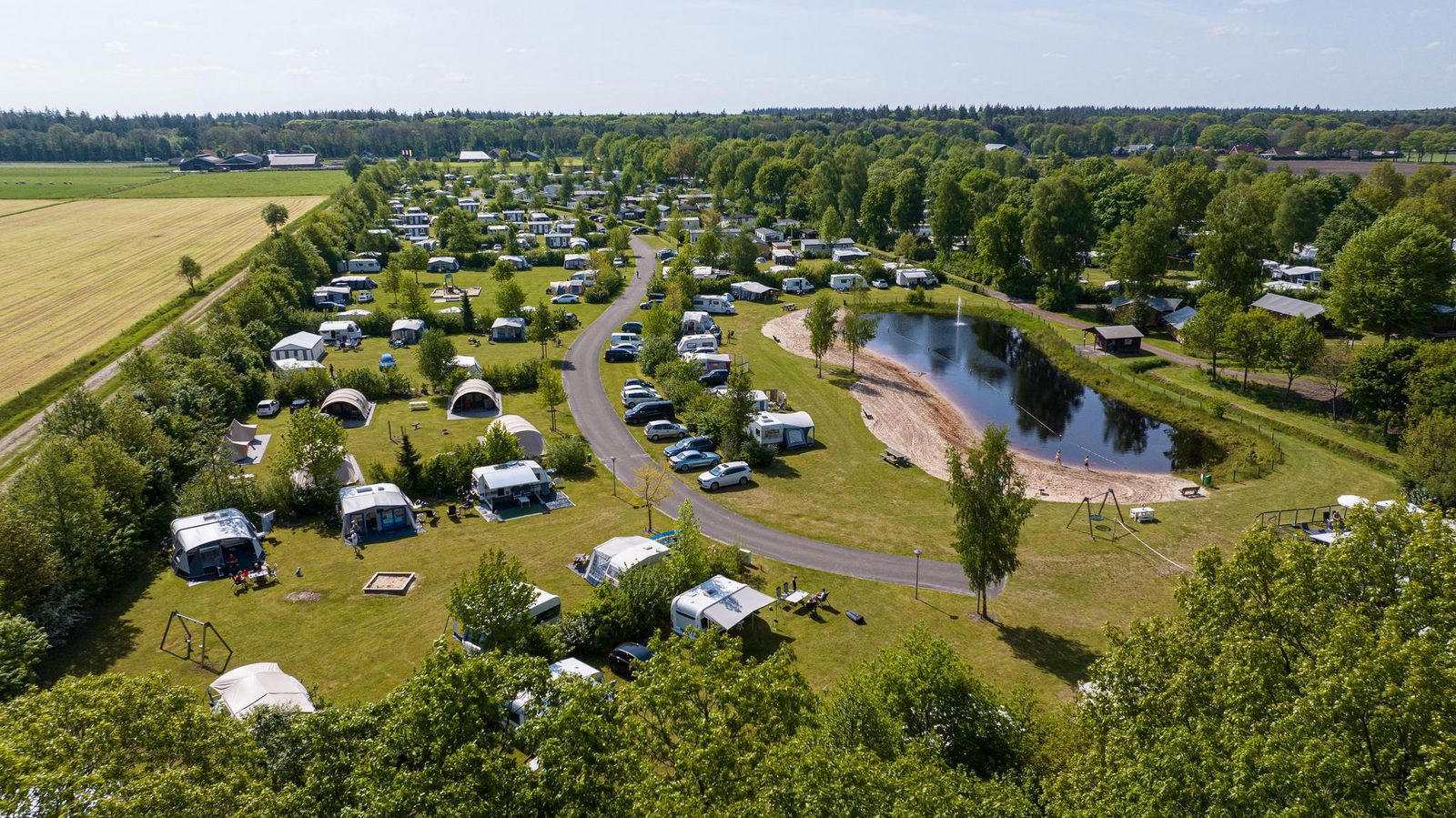 Hemelvaart kort - comfort kampeerplaats met privé sanitair 2024