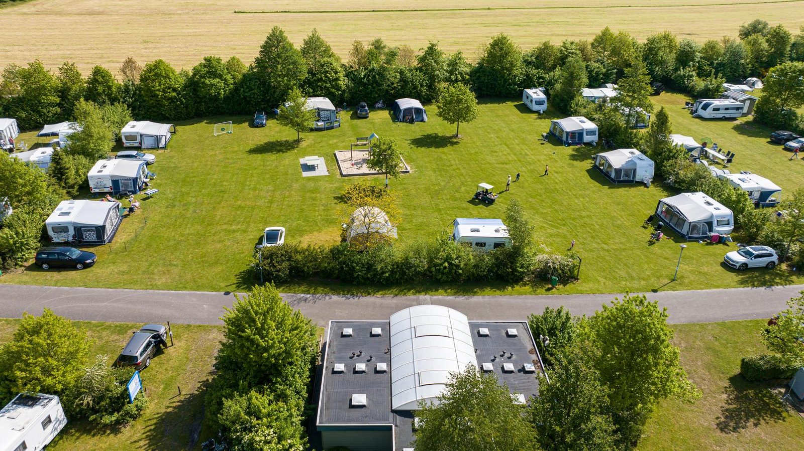 Pinksteren - comfort kampeerplaats met privé sanitair 2024
