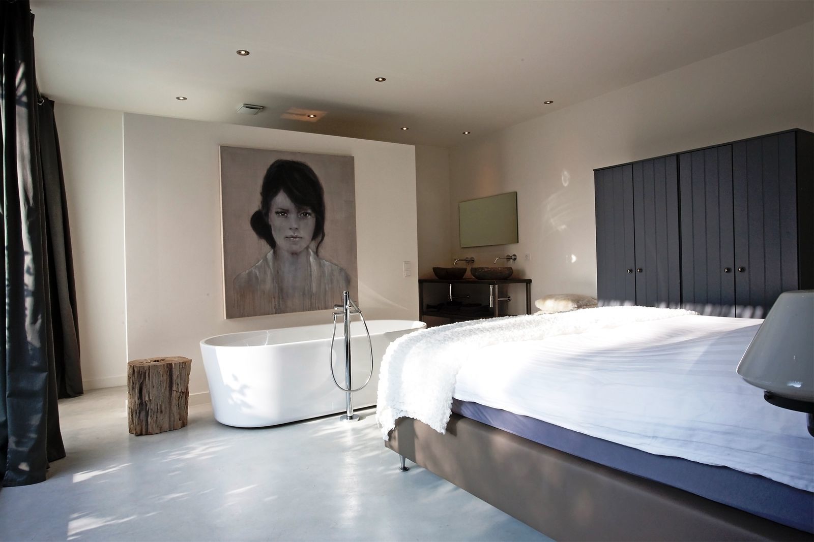 Stalen Boshuis - luxe vakantiehuis met sauna in Brabant