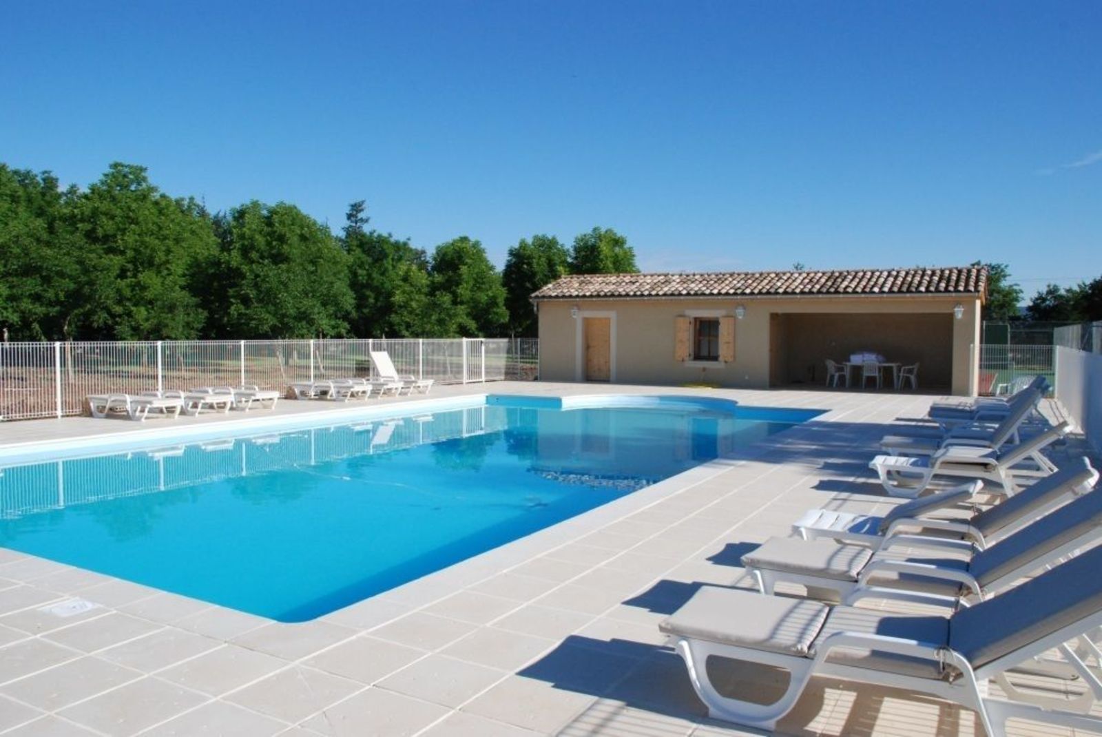 Domaine de Valence - la Terrasse - luxe en groot vakantiehuis Frankrijk met zwembad