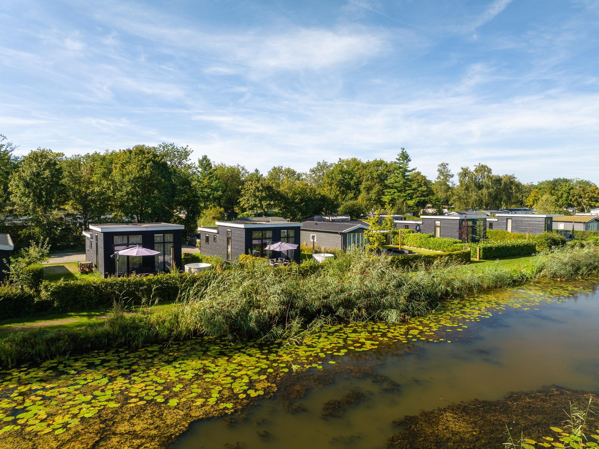 River Cabin with hot tub | 4 pers. afbeelding